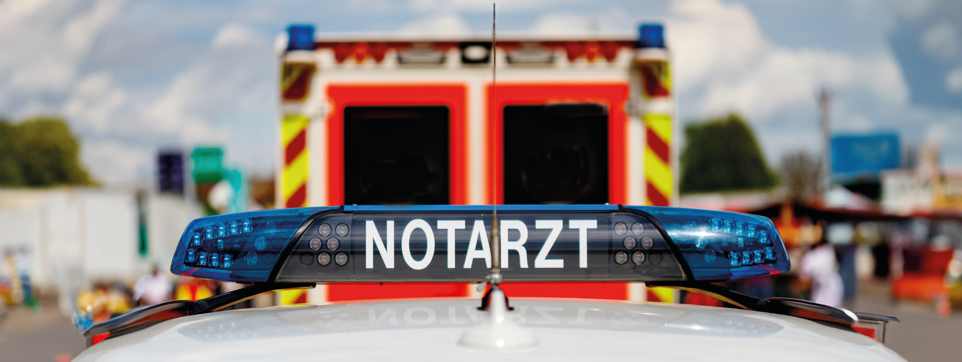 A German emergency medical vehicle in Treuchtlingen, Bavaria, Germany.  Notarzt transplation: Emergency doctor